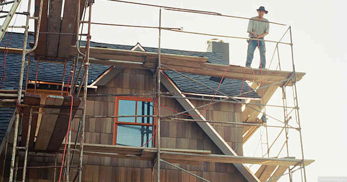 The Benefits of Working with a Professional Roofer in Fishers